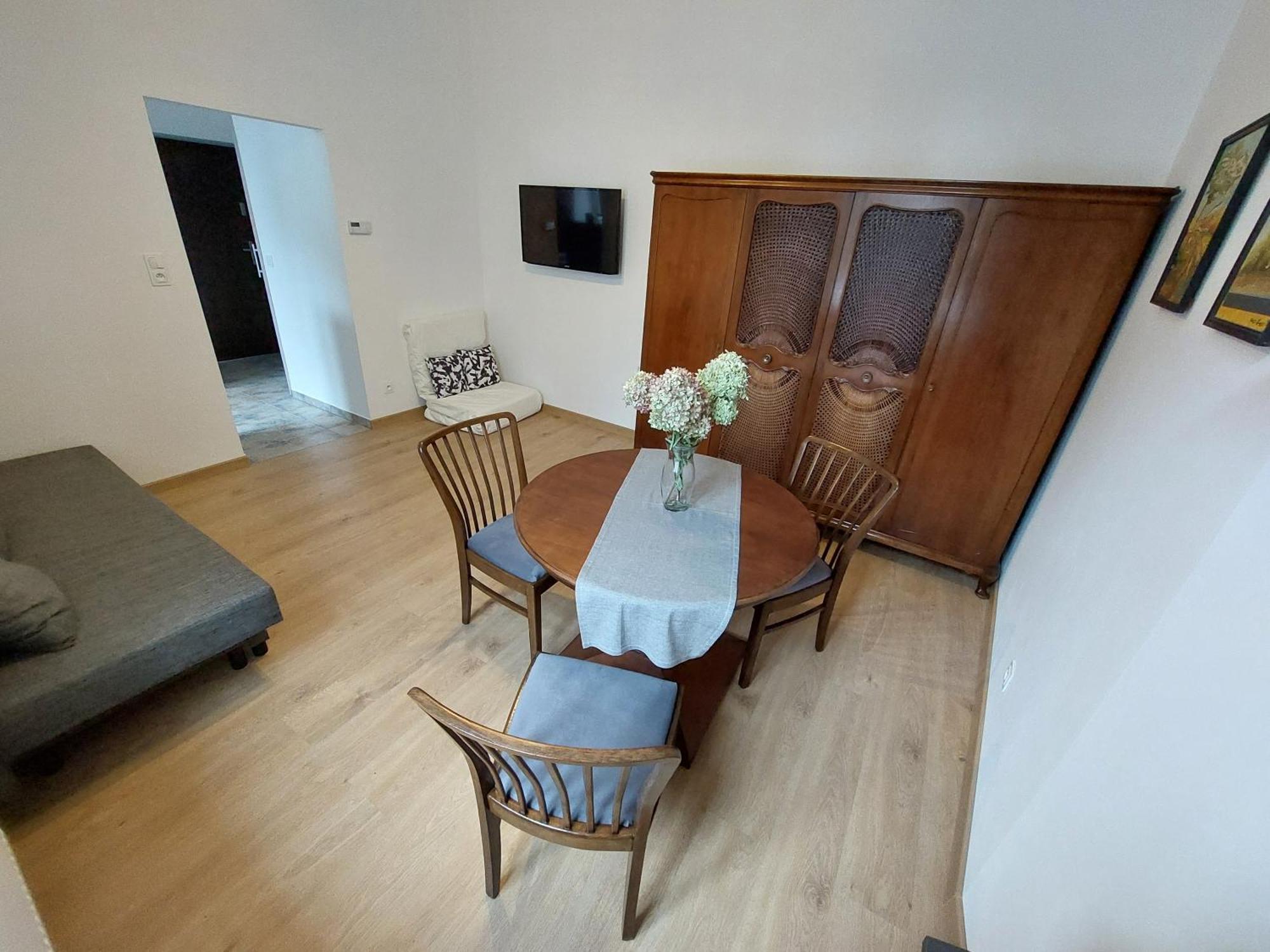 Apartament 卡缅纳古拉 外观 照片